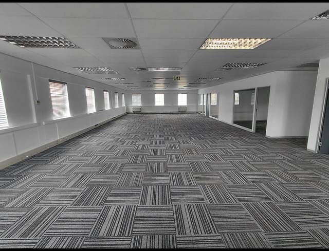 528M² OFFICE TO LET IN FOURWAYS
